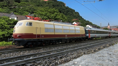 DB BR 103 mit EC Rembrandt
