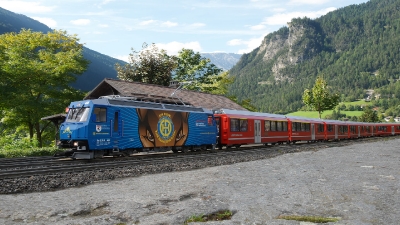 RhB Ge 4/4 III 652 HCD Gliederzug